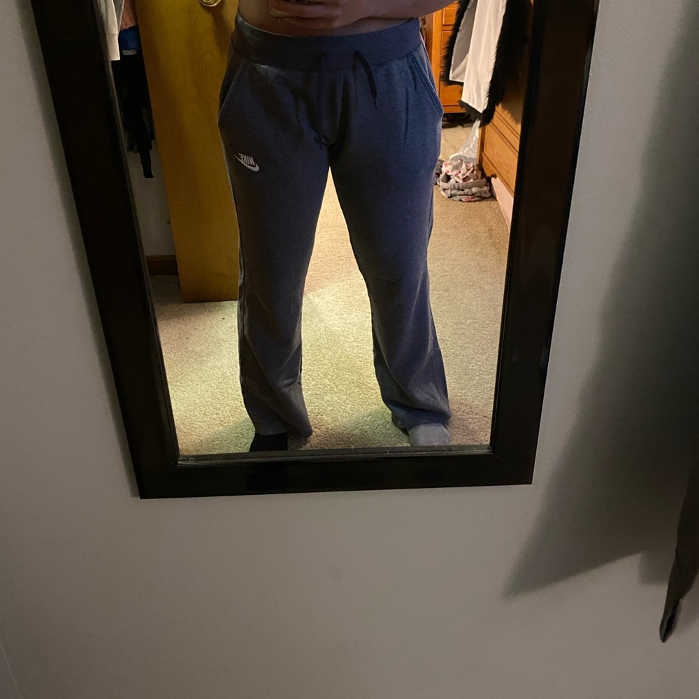 gray nike sweatpants